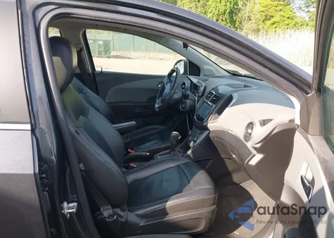 2016 Chevrolet Sonic Ltz Auto из США, поврежденный, VIN 1G1JE5SB9G4133949